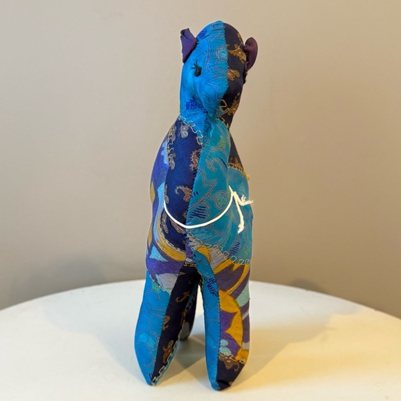 NWOT Patchwork Stuffed Camel Handcrafted in India - from Ark Encounter in KY - Picture 4 of 5